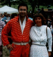 Verheiratete Frauen lieben auch Elvis